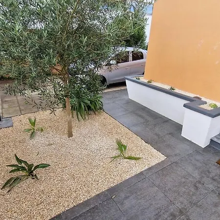 Villa Surf & Family House *